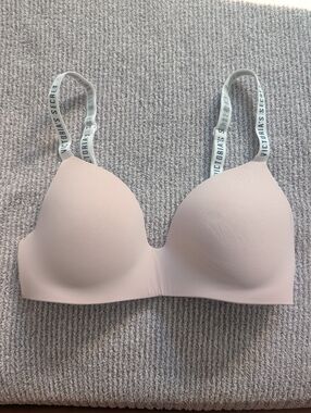 Victoria's Secret Blush Pink Seamless T-Shirt Bra